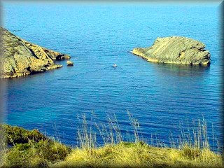 Cala Fontanelles is a cove used by local Menorcan fishermen in the area, who use it as a dry dock for boat repairs.
