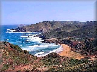 Cala Pilar, die Königin des Ortes, ist mit Abstand der interessanteste Strand dieser Route an der Nordküste der Insel.